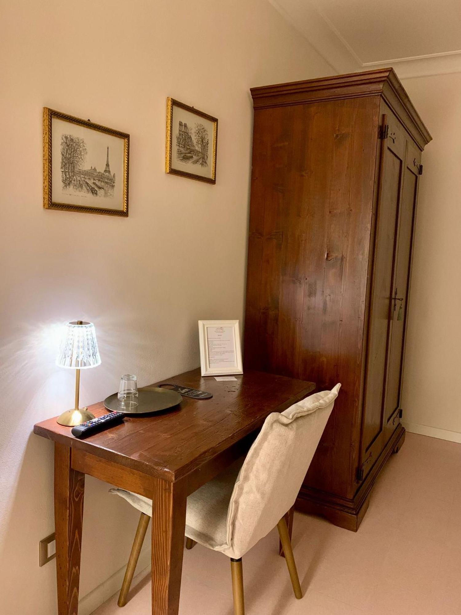 Palazzo Gessi Room And Breakfast Borghi 外观 照片