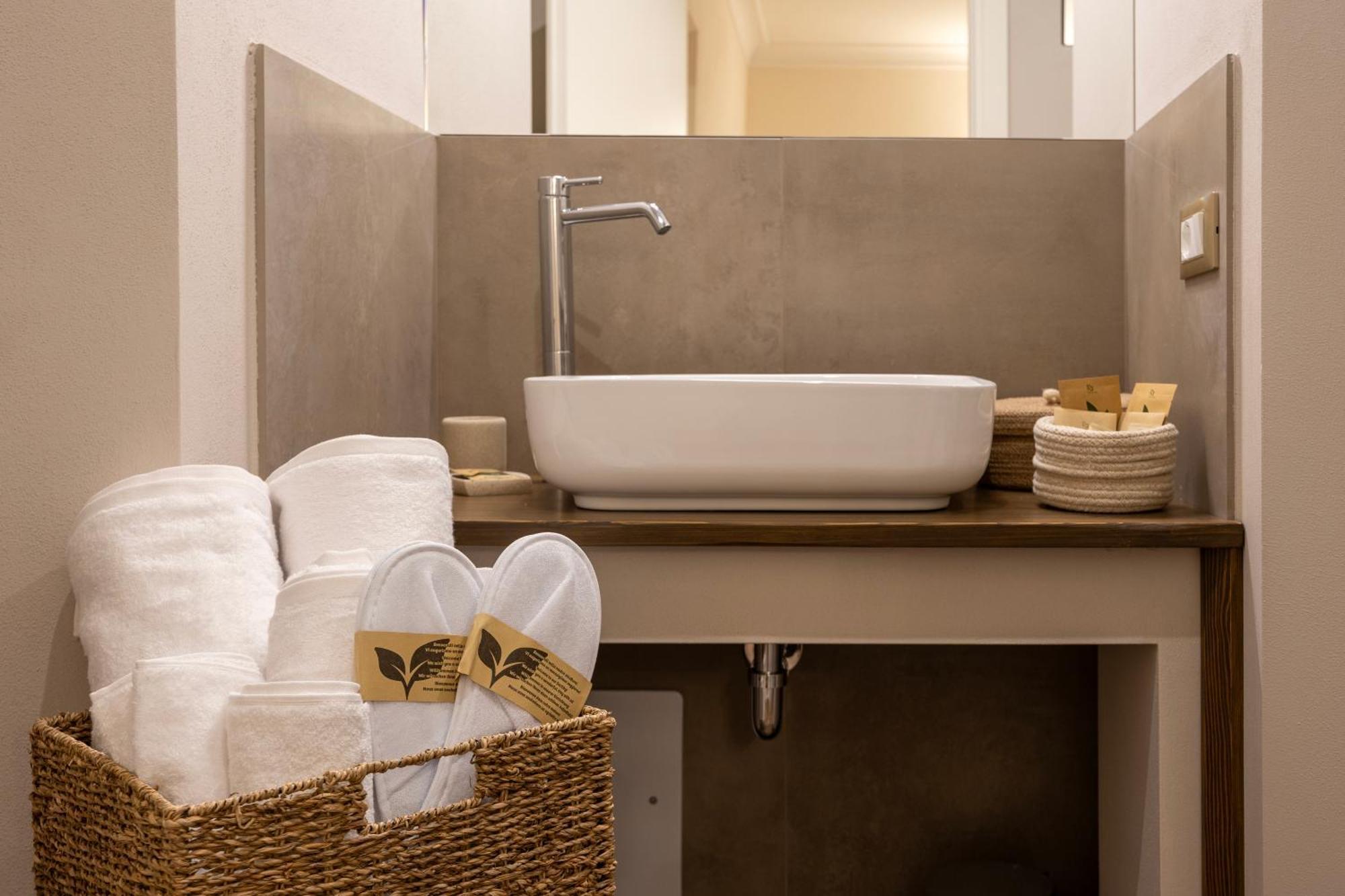 Palazzo Gessi Room And Breakfast Borghi 外观 照片