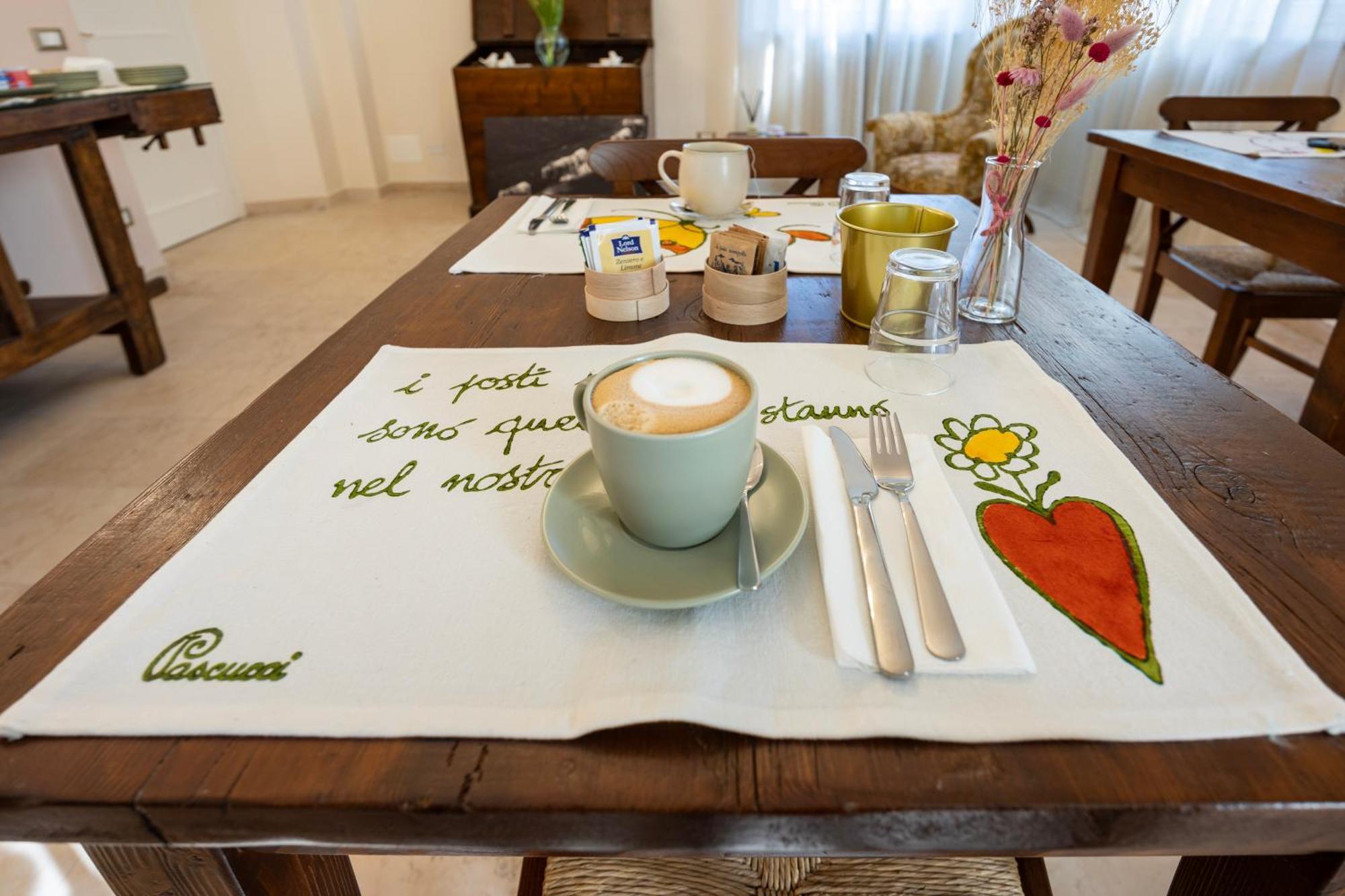 Palazzo Gessi Room And Breakfast Borghi 外观 照片