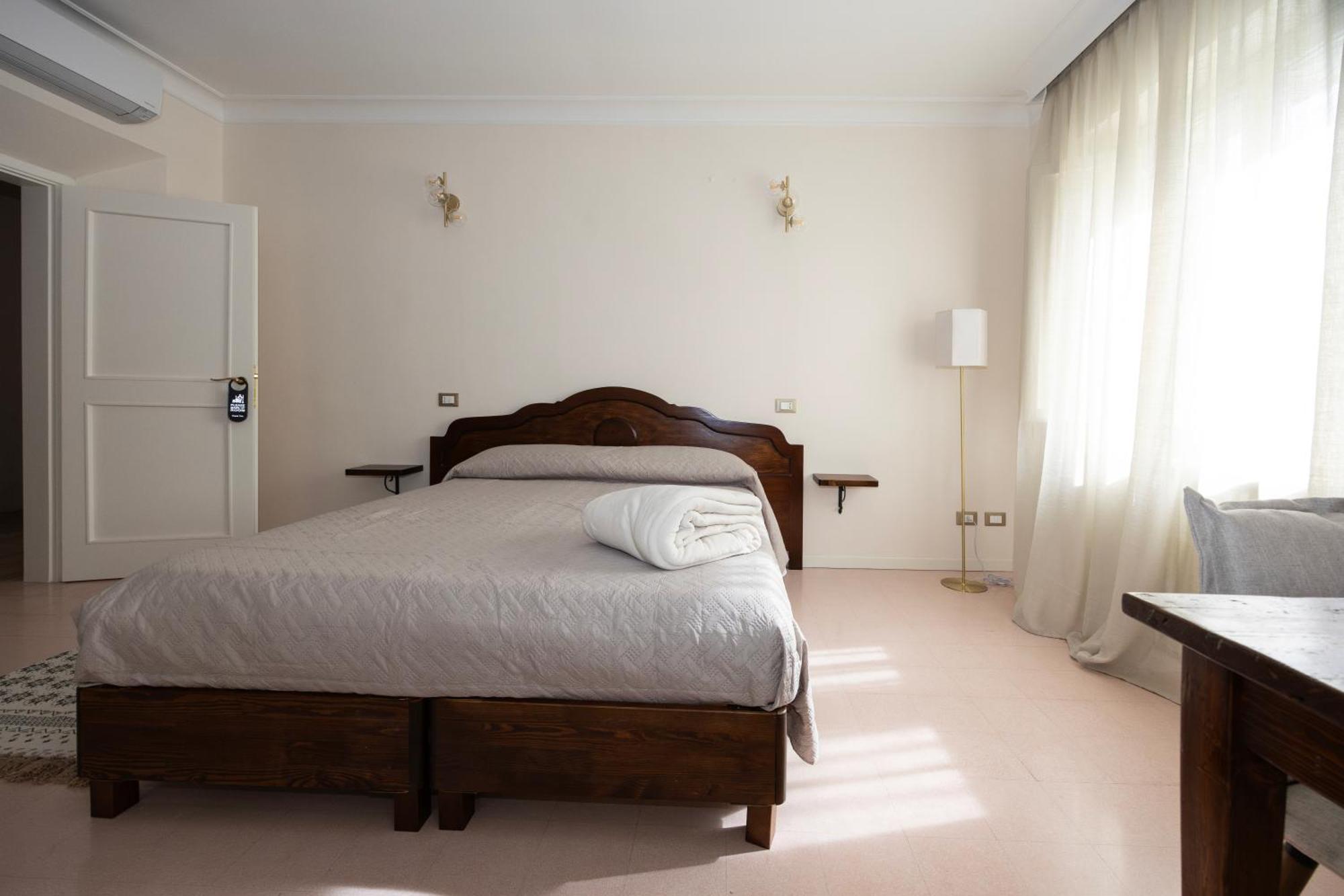 Palazzo Gessi Room And Breakfast Borghi 外观 照片
