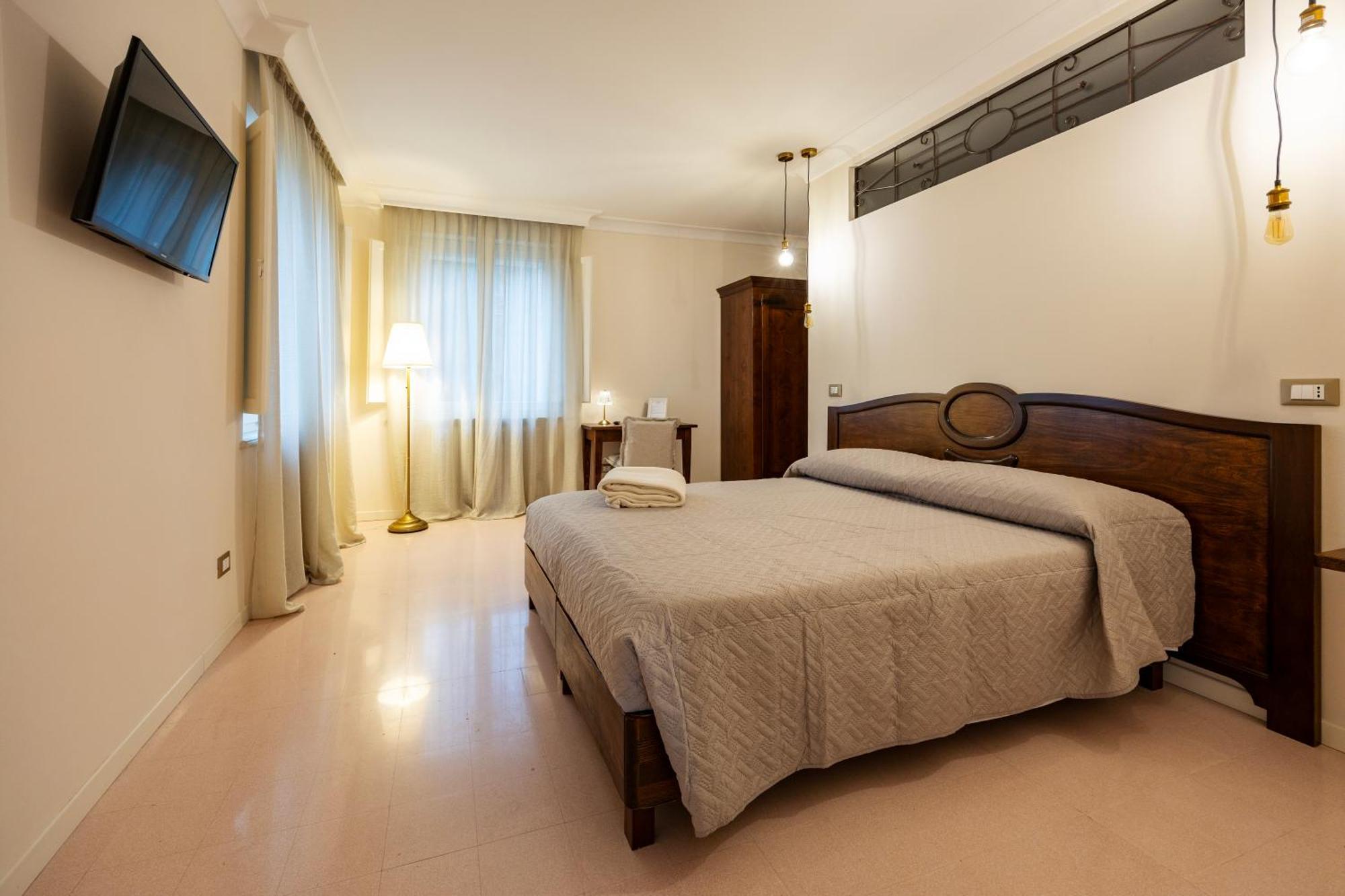 Palazzo Gessi Room And Breakfast Borghi 外观 照片