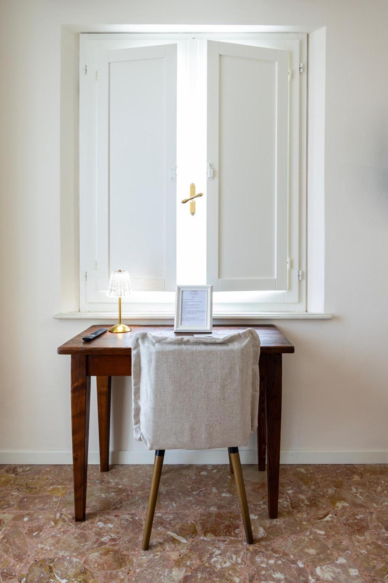 Palazzo Gessi Room And Breakfast Borghi 外观 照片