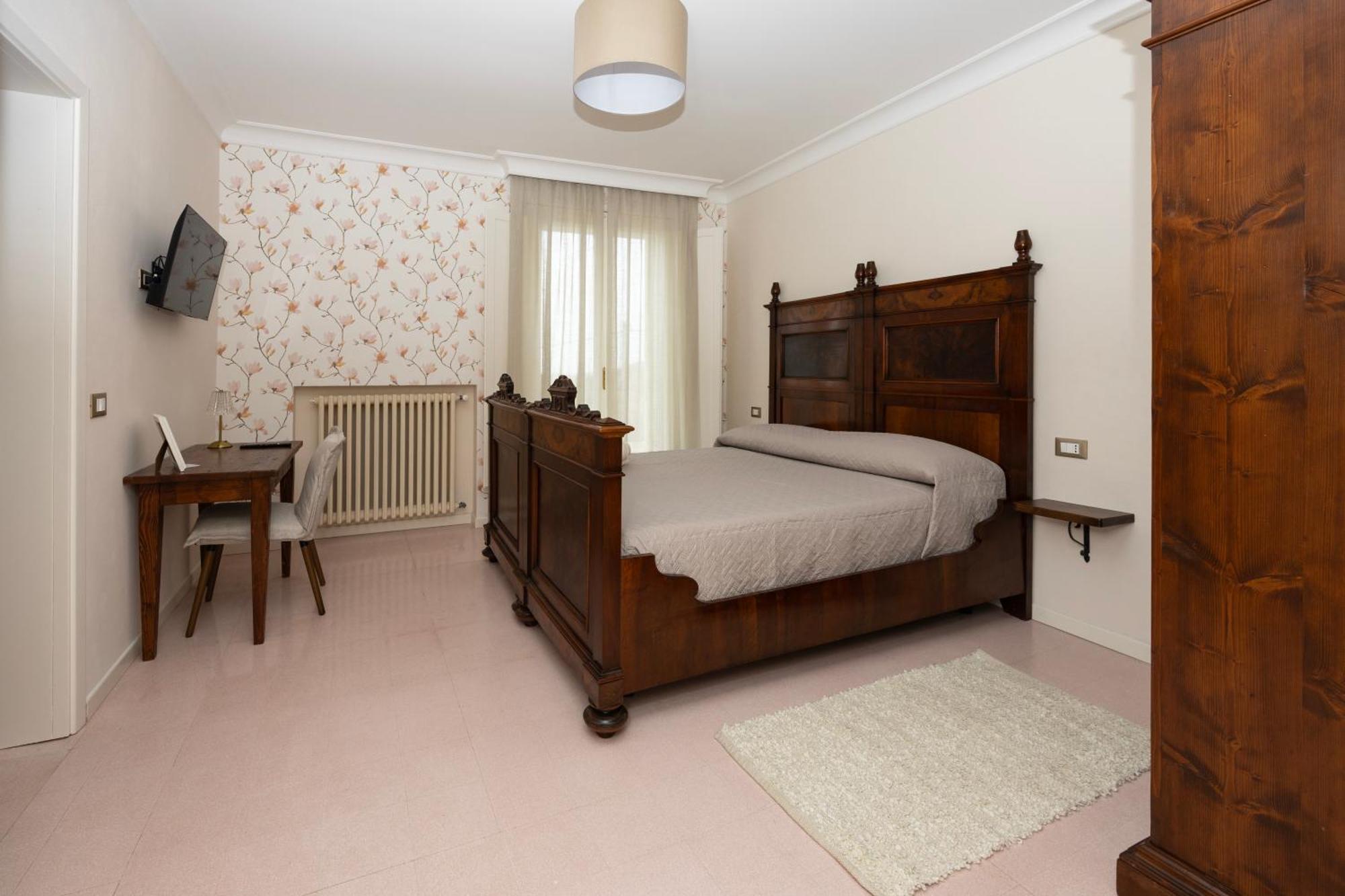 Palazzo Gessi Room And Breakfast Borghi 外观 照片