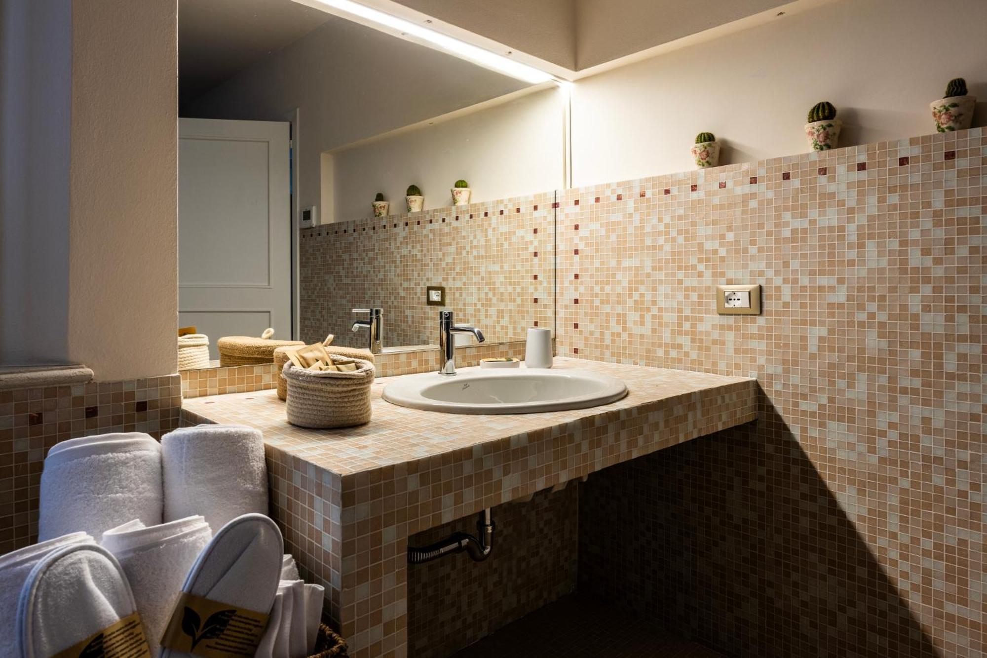 Palazzo Gessi Room And Breakfast Borghi 外观 照片