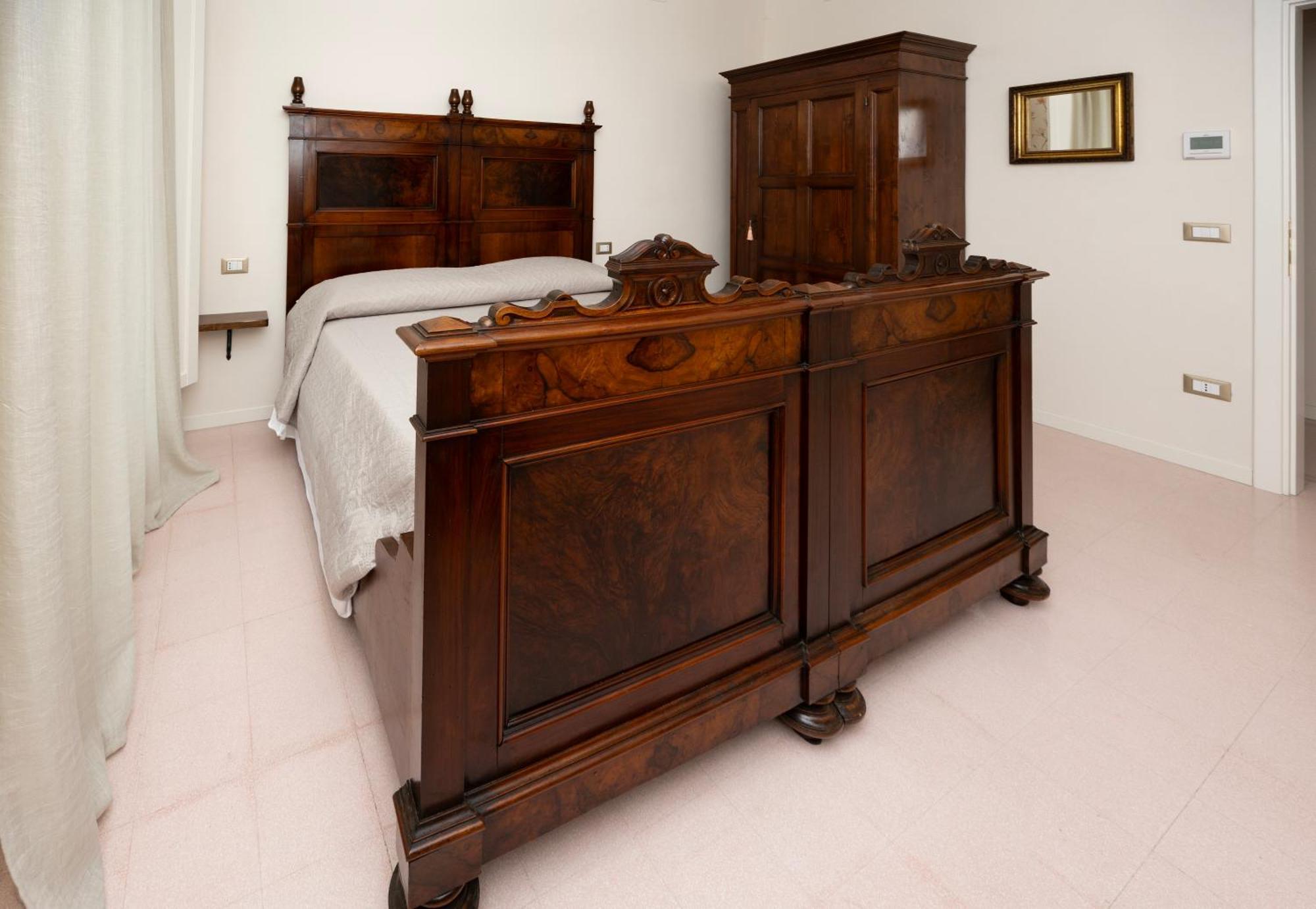 Palazzo Gessi Room And Breakfast Borghi 外观 照片